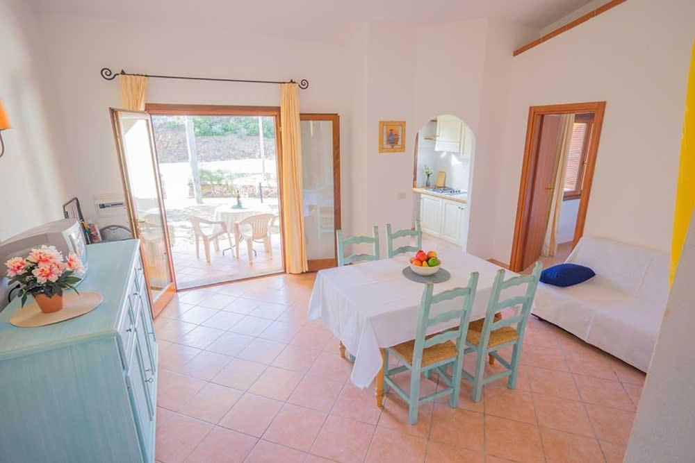 Residence Baia Sant Anna Con Piscina Tanaunella Exteriér fotografie