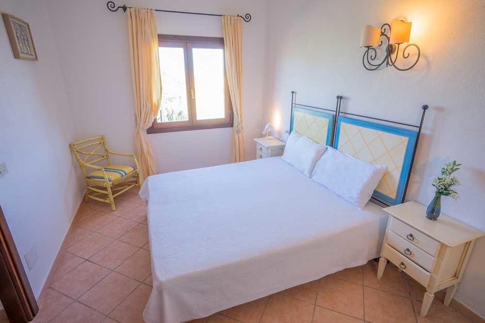 Residence Baia Sant Anna Con Piscina Tanaunella Exteriér fotografie